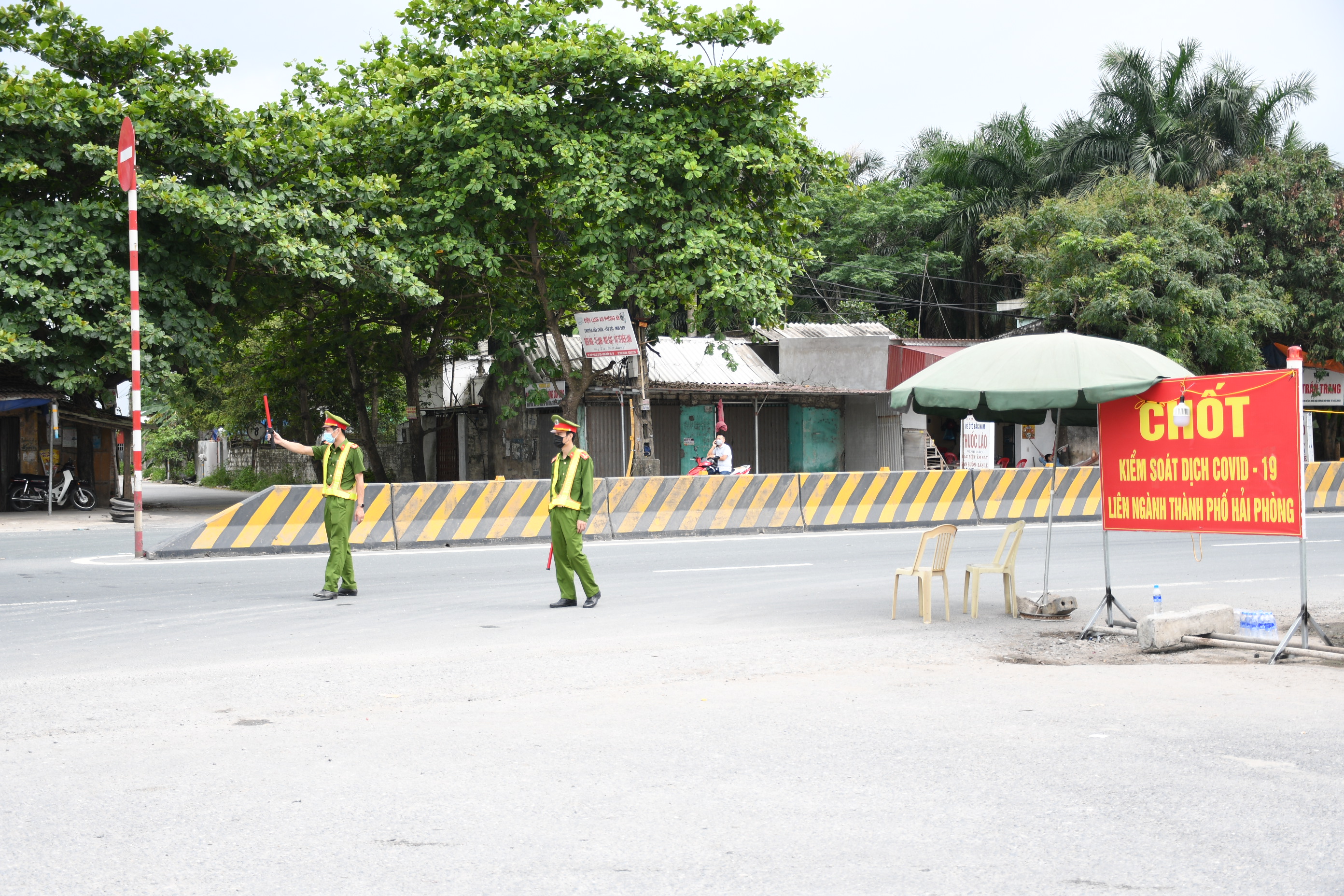 Thành lập thêm Chốt phụ kiểm soát hướng vào thành phố bằng đường bộ tại khu vực cầu Nghìn – QL.10, huyện Vĩnh Bảo